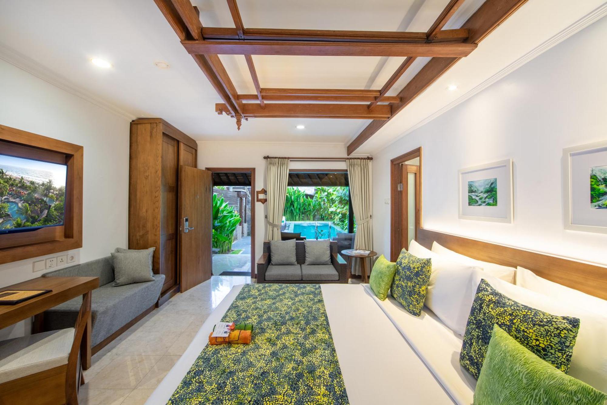 Legian Beach Hotel Exterior foto